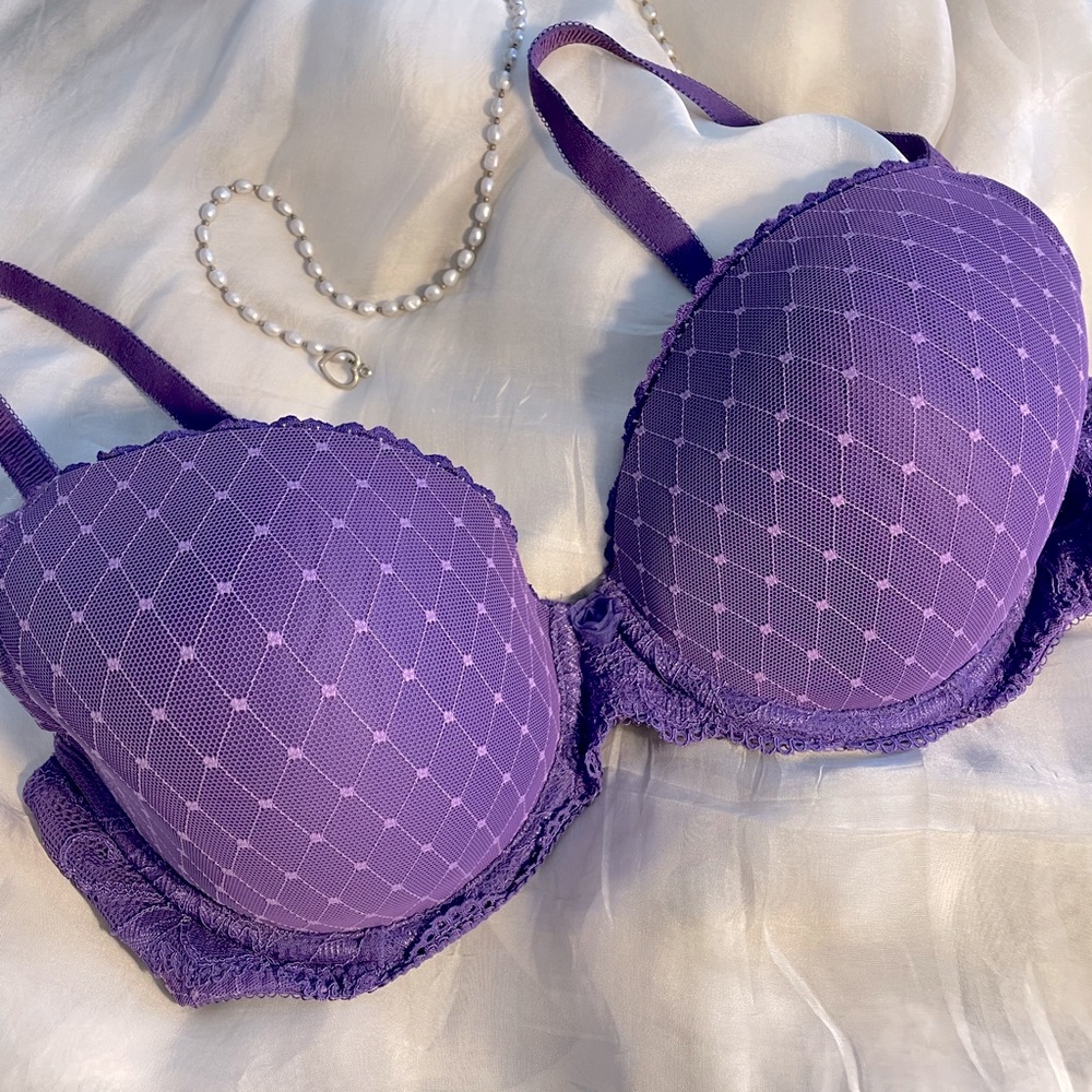 Pretty Purple Wacoal Plunge Bra 36D